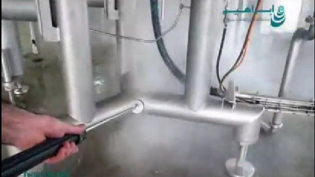 شستشوی آسان دستگاه های صنعتی با واترجت  - Easy cleaning industrial machines with high pressure washer 