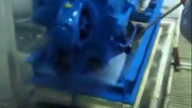 استفاده از واترجت در نظافت تجهیزات صنعتی  - Use of high pressure washer in cleaning industrial equipment 