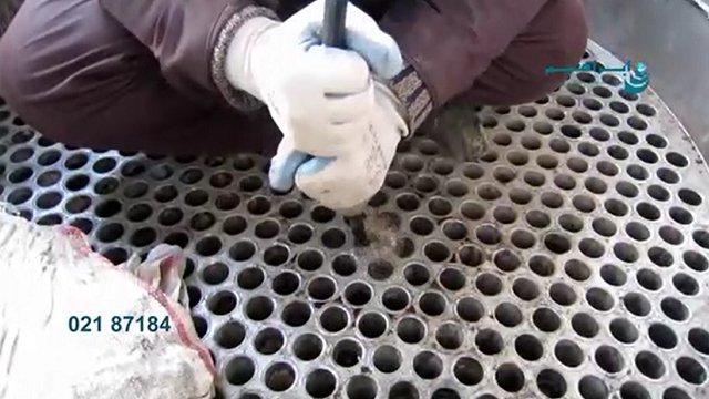 حذف رسوبات مبدل حرارتی با واترجت  - Removing heat exchanger sediments with waterjet 