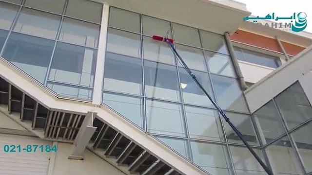 شستشوی نمای ساختمان با استفاده از دستگاه نماشوی مکانیزه   - Wash out the building view using a mechanized scanning machine 