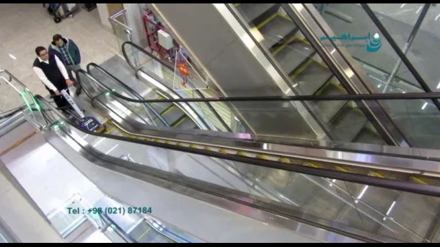 معرفی عملکرد دستگاه تخصصی پله برقی شوی  - escalator cleaner 