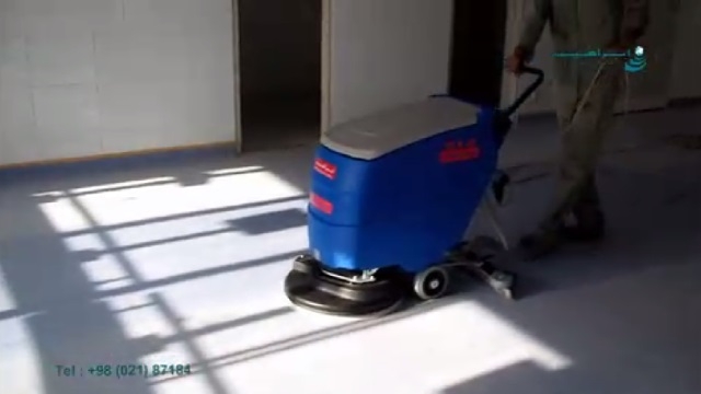شستشوی با کیفیت سطوح کف توسط اسکرابر صنعتی  - Floor cleaning by industrial scrubbers 